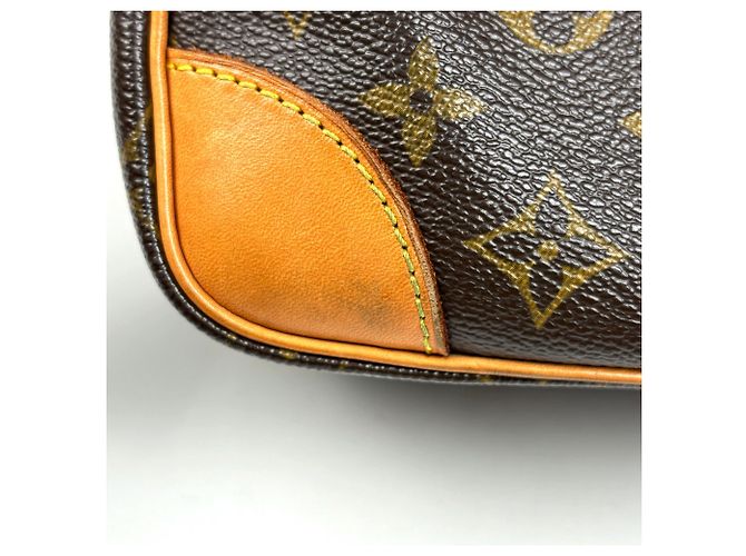 Bolsa de Ombro Louis Vuitton Nile - vista 3