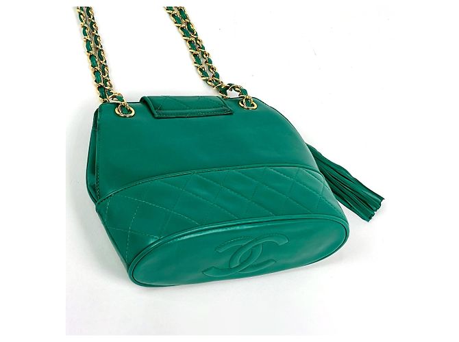 Borsa a tracolla Chanel in pelle verde - vista 2
