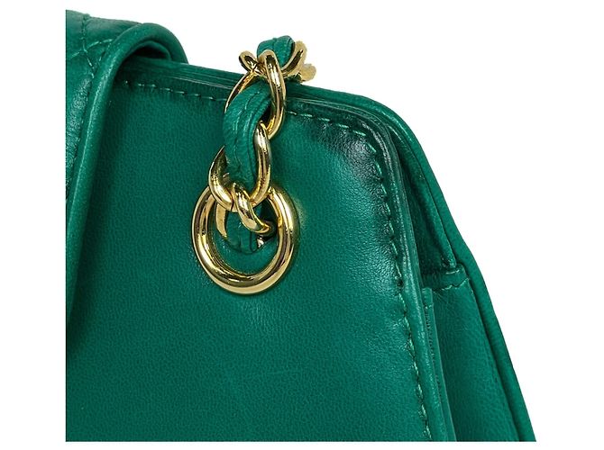Borsa a tracolla Chanel in pelle verde - vista 7