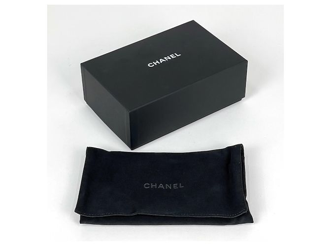 Borsa a tracolla Chanel in vitello grana nera - vista 8