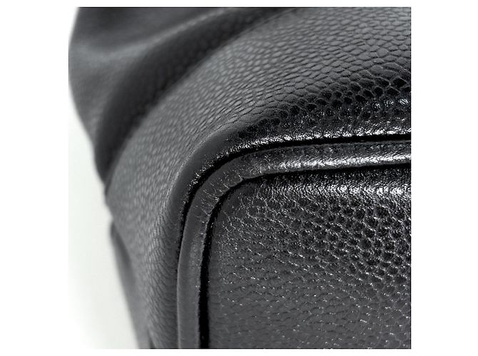 Saco Tote Chanel em couro de bezerro grão preto - vista 3