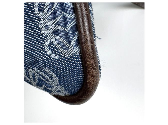 Borsa a tracolla Loewe Anagram Canvas - vista 3