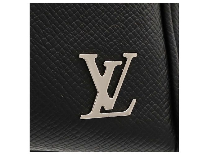 Borsa a tracolla Louis Vuitton Taiga Alex - vista 7