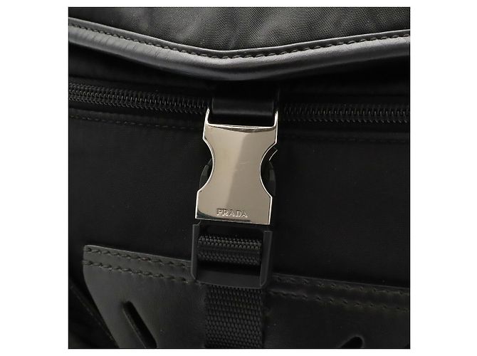 Prada Re-Nylon Triangle Schultertasche - Ansicht 6