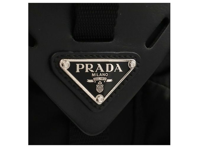 Prada Re-Nylon Triangle Schultertasche - Ansicht 8