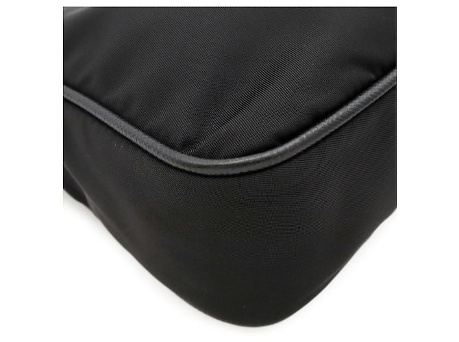 Prada Re-Nylon Triangle Schultertasche - Ansicht 4