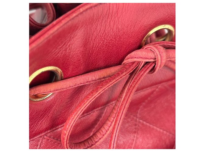 Borsa a tracolla Chanel in pelle matelassé rossa - vista 5