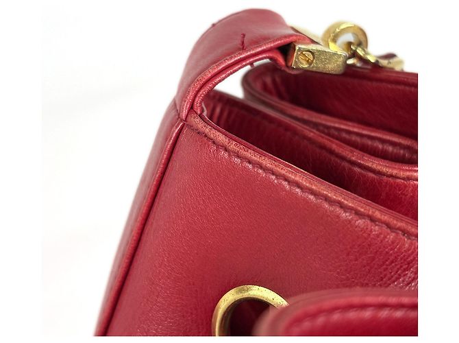 Borsa a tracolla Chanel in pelle matelassé rossa - vista 6