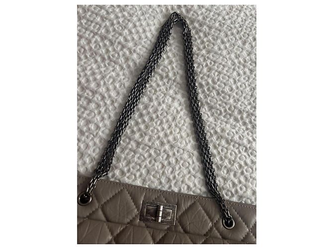 Borsa a tracolla Chanel trapuntata beige - vista 3