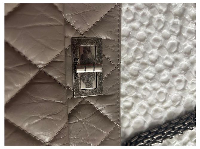 Borsa a tracolla Chanel trapuntata beige - vista 8