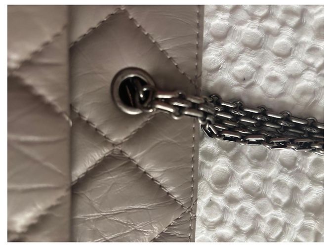Borsa a tracolla Chanel trapuntata beige - vista 9