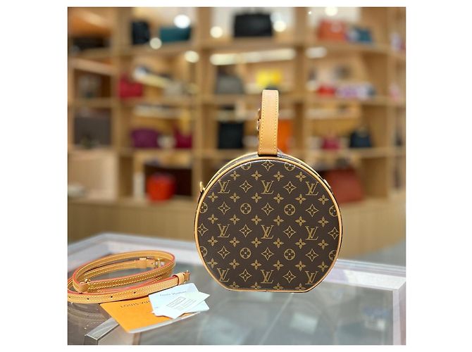 Borsa a mano Louis Vuitton Petite Boite Chapeau Medium - vista 2