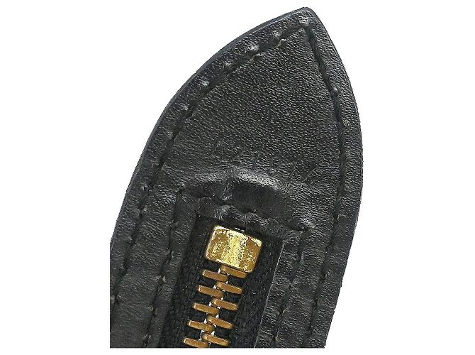 Louis Vuitton Saint Jacques Epi Leather PM - vista 4