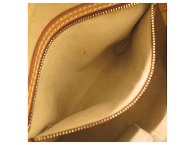 Borsa a tracolla Louis Vuitton Looping MM Monogram - vista 6