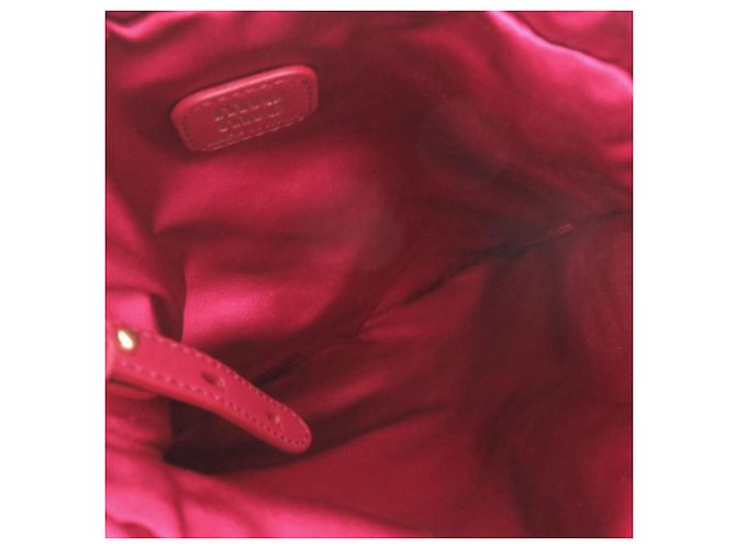 Miu Miu Bordeaux Satinleder-Beuteltasche - Ansicht 3