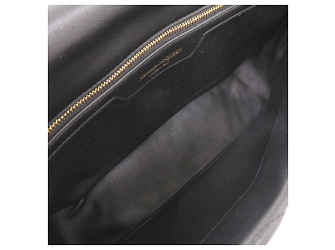 Alexander McQueen Borsa a tracolla The Seal in pelle con catena nera - vista 7