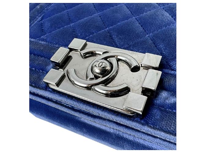 Borsa a tracolla Chanel Boy in velluto - vista 11