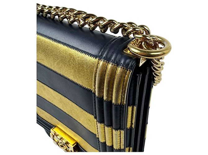 Borsa a tracolla Chanel Boy North South in pelle - vista 6