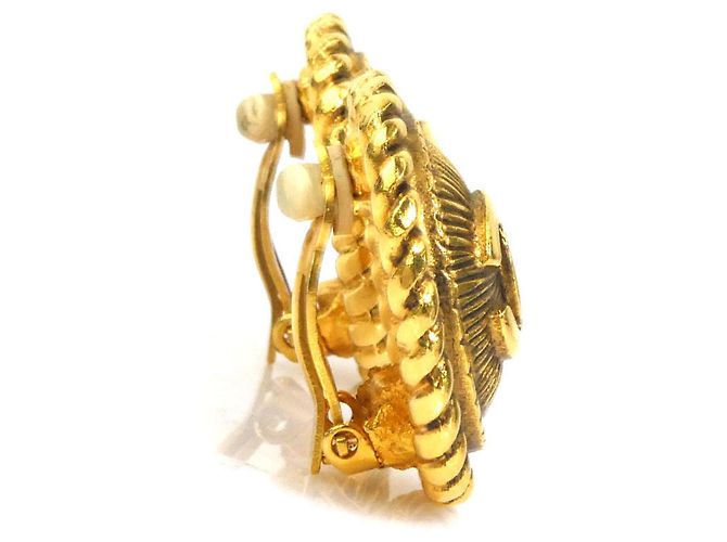 Orecchini a clip Chanel in metallo dorato - vista 3