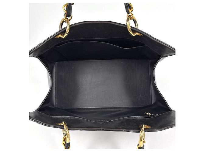 Chanel Shopper aus schwarzem Lackleder - Ansicht 12