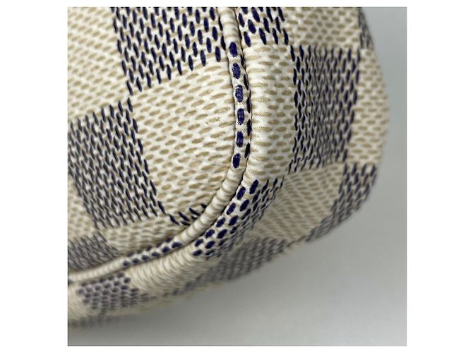 Louis Vuitton Mini Pochette Accessoires - vista 3