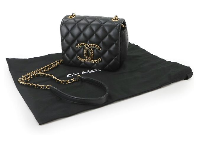 Borsa a tracolla Chanel Matelasse con catena - vista 2
