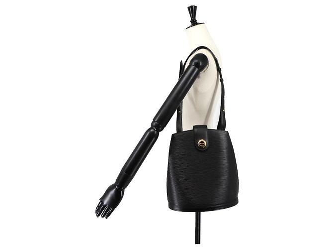 Borsa a tracolla Louis Vuitton Epi Cluny - vista 10