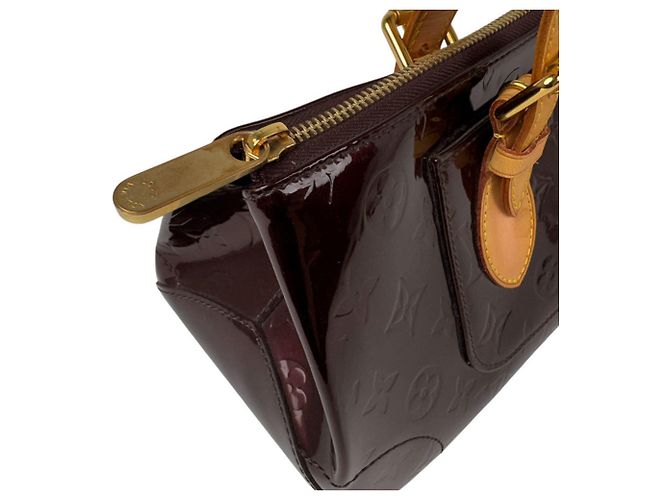 Borsa Louis Vuitton Monogram Vernis in Amarante - vista 7