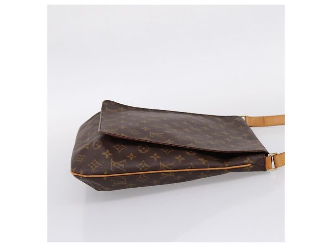 Louis Vuitton Musette Monogram Canvas GM - vista 4