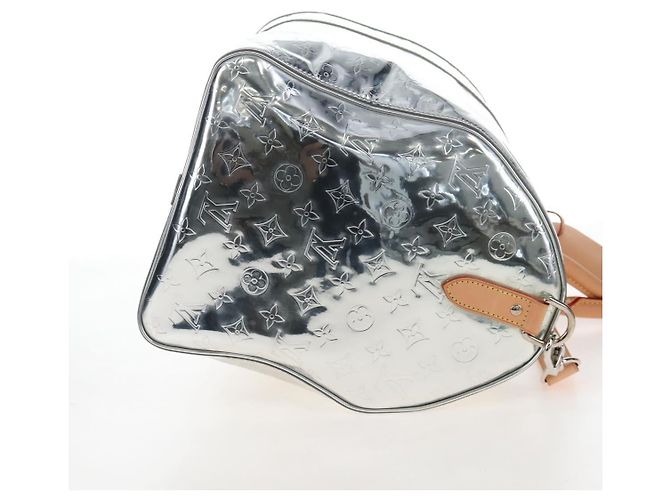 Louis Vuitton Keepall Bandouliere Monogram Mirror Coated Canvas 25 - vista 4