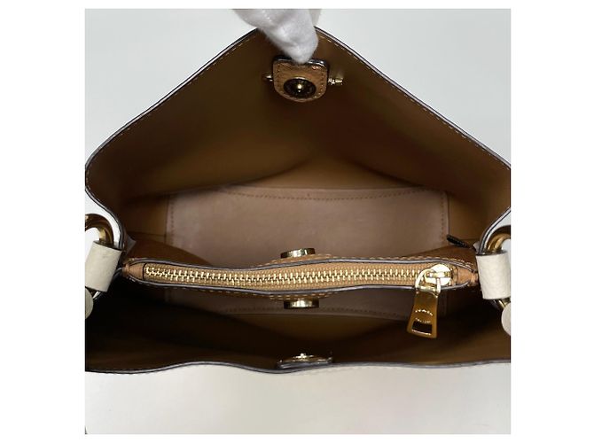 Borsa a mano in pelle 2WAY Coach in White - vista 6