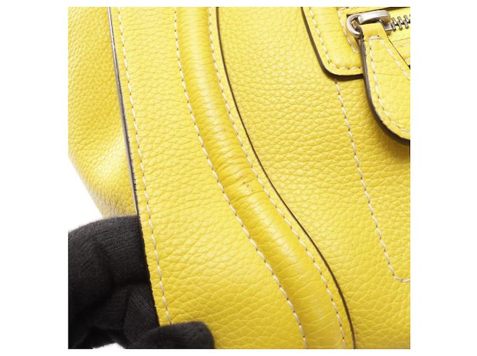 Céline Borsa a mano Celine Luggage Mini Shopper in pelle gialla - vista 8