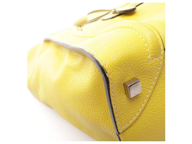 Céline Borsa a mano Celine Luggage Mini Shopper in pelle gialla - vista 9
