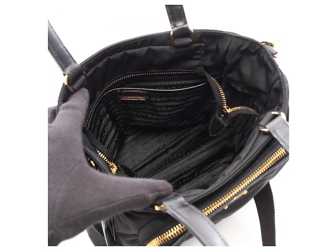 Borsa Tote Prada in pelle Saffiano nera - vista 3