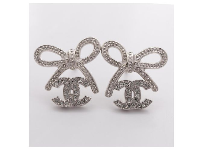 Orecchini Chanel Coco Mark Ribbon B25K - vista 5