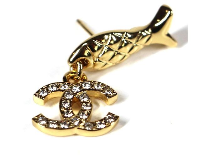 Chanel Orecchini Pesce CC Strass Dorati - vista 4