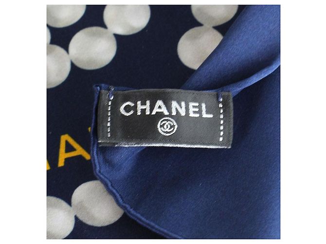 Chanel Foulard in seta Fiori e Gioielli blu navy - vista 6