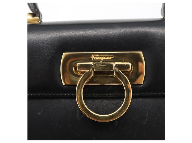 Salvatore Ferragamo Gancini Hand Bag Leather 2way Black Gold - vista 10