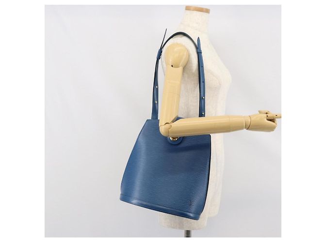 LOUIS VUITTON Epi Cluny Shoulder Bag Blue M52255 LV - vista 21