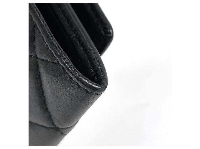 Cartera bi-fold Chanel Matelassé Black - vista 3