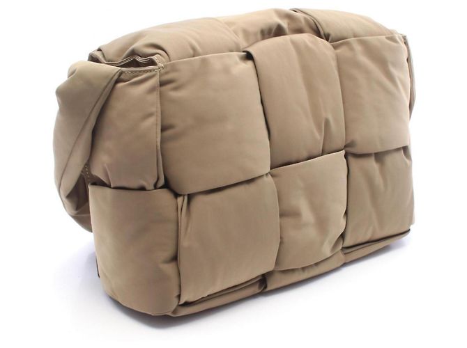 Borsa a tracolla Bottega Veneta Padded Tech Cassette - vista 2