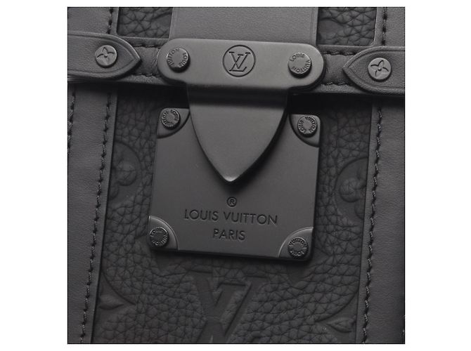 Portafoglio Vertical Trunk di Louis Vuitton - vista 9