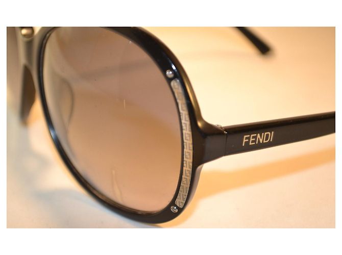 Fendi Occhiali da sole oversize FF5099 in acetato nero - vista 3