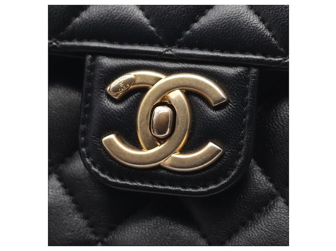 Borsa a tracolla Chanel Matelassé in pelle d'agnello nera - vista 10