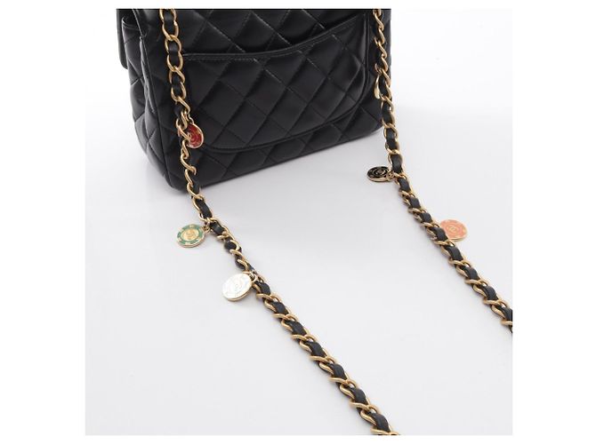 Borsa a tracolla Chanel Matelassé in pelle d'agnello nera - vista 12