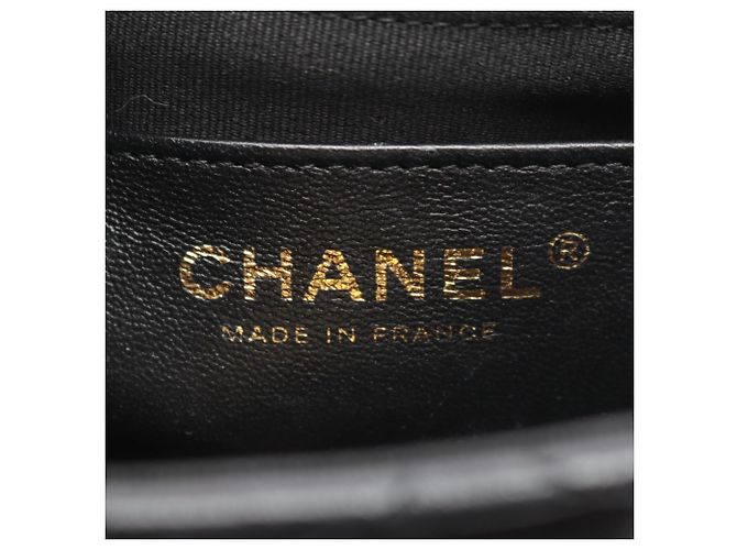 Borsa a tracolla Chanel Matelassé in pelle d'agnello nera - vista 4