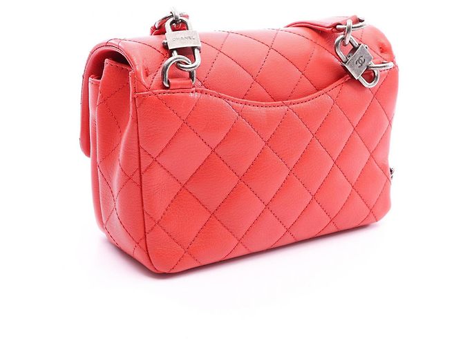 Borsa a tracolla Chanel Matelassé in pelle rossa - vista 2
