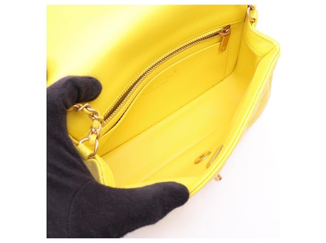 Borsa Mini Flap Chanel Matelassé - vista 3