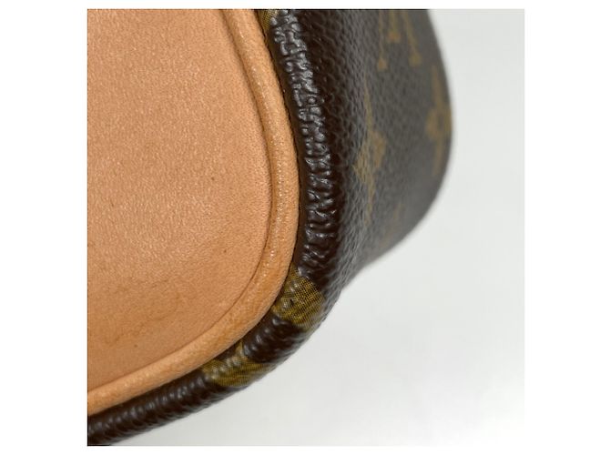 Borsa a tracolla Louis Vuitton Trocadero 27 - vista 3