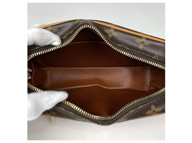 Borsa a tracolla Louis Vuitton Pochette Cité - vista 7